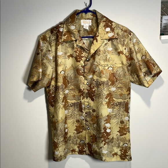 Vintage McInerny Hawaiian Casual Brown Tan Camouflage Shirt